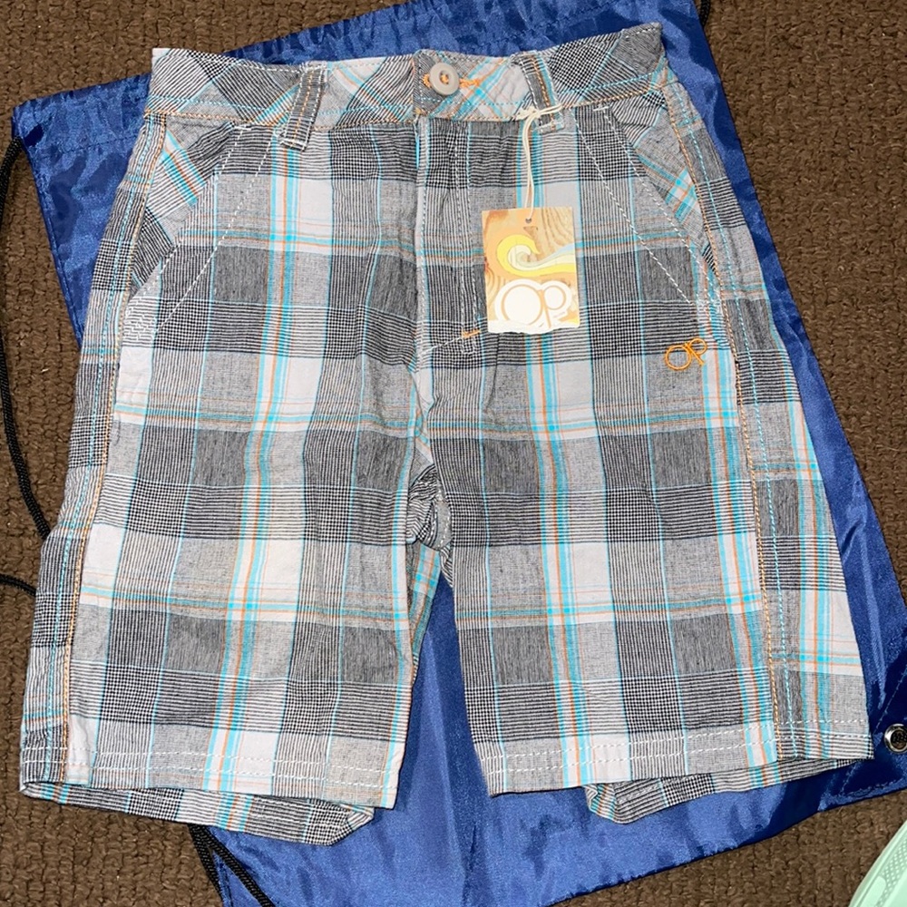 NWT baby boys size 24mo shorts
